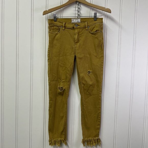 Free People Great Heights Women's Frayed Skinny Jeans SIZE 26‎ Boho Mustard Gold - Picture 1 of 8